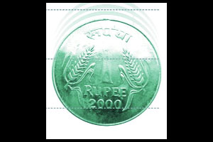 रुपयाचे नवे अवमूल्यन