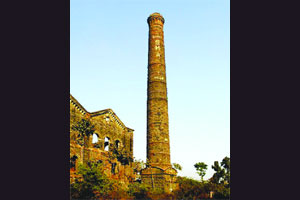 गिरणी कामगारांचा शुक्रवारी मोर्चा गिरणी कामगारांचा शुक्रवारी मोर्चा