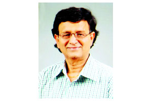 डॉ. रंजन दारव्हेकर यांना किलरेस्कर नाटय़ पुरस्कार डॉ. रंजन दारव्हेकर यांना किलरेस्कर नाटय़ पुरस्कार