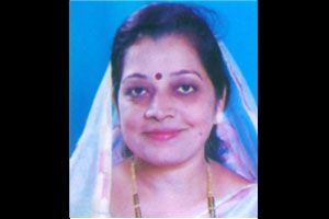 महापौरांची मराठीतून स्वाक्षरी; भाषा संवर्धन समितीचे काम सुरू महापौरांची मराठीतून स्वाक्षरी; भाषा संवर्धन समितीचे काम सुरू