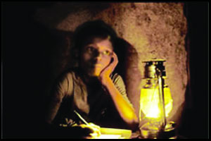 पावसामुळे वीजयंत्रणेचे पितळ पुन्हा उघड पावसामुळे वीजयंत्रणेचे पितळ पुन्हा उघड