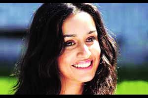 करणसाठी नाचणार श्रद्धा करणसाठी नाचणार श्रद्धा