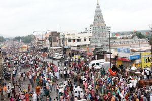 आषाढीपाठोपाठ आता पंढरपुरात दवाखान्यांची वारी आषाढीपाठोपाठ आता पंढरपुरात दवाखान्यांची वारी