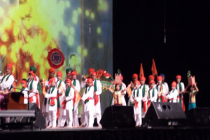 बृहन्महाराष्ट्र मंडळाच्या १६ व्या अधिवेशनाची दमदार सुरुवात