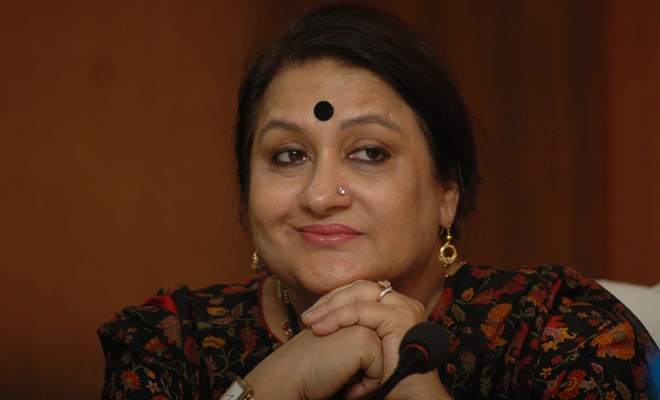 ‘मेंटल’ चित्रपटात नादिरा बब्बर करणार सलमानच्या आईची भूमिका ‘मेंटल’ चित्रपटात नादिरा बब्बर करणार सलमानच्या आईची भूमिका