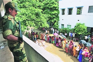 पश्चिम बंगालची ‘पंचाईत’ पश्चिम बंगालची ‘पंचाईत’