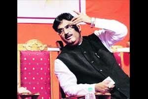 मुंडे यांच्यामागे चौकशीचा ससेमिरा ?