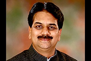 राज्यातील साखर कारखान्यांना अडीच हजार कोटींचे शॉर्ट मार्जिन- पाटील राज्यातील साखर कारखान्यांना अडीच हजार कोटींचे शॉर्ट मार्जिन- पाटील