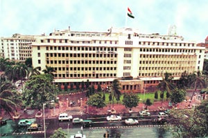 अधिकारी महासंघाचा बेमुदत संपाचा इशारा