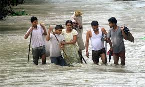 वैनगंगेसह उपनद्याही फुगल्या; आरमोरी, चामोर्शी मार्ग बंद