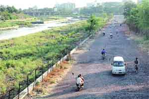 नदीकाठच्या रस्त्याबाबत महापालिकेकडून दिशाभूल