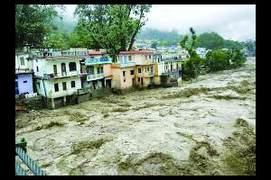 उत्तराखंडात जोरदार पाऊस; संकटांची नवी मालिका उत्तराखंडात जोरदार पाऊस; संकटांची नवी मालिका