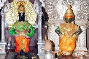 विठ्ठल-रुक्मिणीच्या पूजेसाठी दोन महिलांची नेमणूक विठ्ठल-रुक्मिणीच्या पूजेसाठी दोन महिलांची नेमणूक