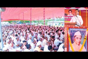 निर्यातक्षम साखरेसाठी कारखान्यांना अनुदान, करमुक्ती द्यावी – शंभूराज निर्यातक्षम साखरेसाठी कारखान्यांना अनुदान, करमुक्ती द्यावी – शंभूराज