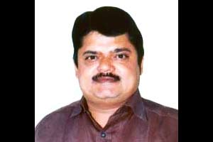 ‘पिंपरीत काँग्रेस टिकवायची असल्यास भाऊसाहेब भोईर यांना हटवा’ ‘पिंपरीत काँग्रेस टिकवायची असल्यास भाऊसाहेब भोईर यांना हटवा’