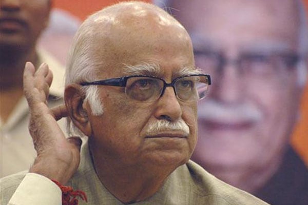 लोकभावना ओळखण्यात अडवाणी अपयशी – सुशीलकुमार मोदींची टीका लोकभावना ओळखण्यात अडवाणी अपयशी – सुशीलकुमार मोदींची टीका