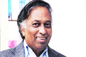 शहादा परिसरात १९ तास मुसळधार; गोमईला महापूर, तापीला पूर शहादा परिसरात १९ तास मुसळधार; गोमईला महापूर, तापीला पूर