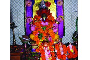 मानाचा १२३ वर्षांचा ऐतिहासिक श्री बाराभाई गणपती