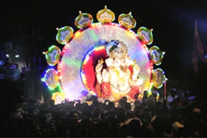 पुढच्या वर्षी लवकर या..!