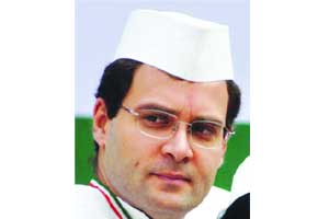 गटबाजीग्रस्त जळगाव काँग्रेसचे राहुल गांधींना साकडे गटबाजीग्रस्त जळगाव काँग्रेसचे राहुल गांधींना साकडे