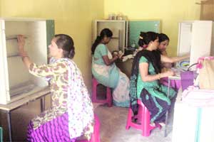 लिफ्ट जुळणी उद्योगातून स्वयंरोजगाराची गिफ्ट! लिफ्ट जुळणी उद्योगातून स्वयंरोजगाराची गिफ्ट!