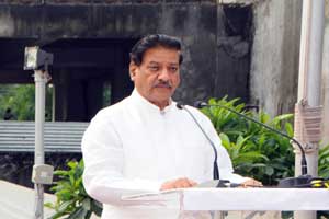 ख्रिश्चन मतांवर डोळा ठेवून मुख्यमंत्री बिशपांच्या भेटीला ख्रिश्चन मतांवर डोळा ठेवून मुख्यमंत्री बिशपांच्या भेटीला