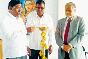 विज्ञान साहित्यामुळे मराठी साहित्य समृद्ध होईल- कुलगुरू डॉ. विद्यासागर विज्ञान साहित्यामुळे मराठी साहित्य समृद्ध होईल- कुलगुरू डॉ. विद्यासागर