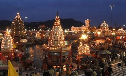 हरिद्वारमधील रेल्वेस्थानक आणि मंदिरे उडवण्याची धमकी हरिद्वारमधील रेल्वेस्थानक आणि मंदिरे उडवण्याची धमकी
