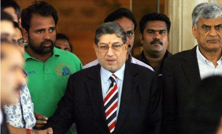 श्रीनिवासन यांना हिरवा कंदील