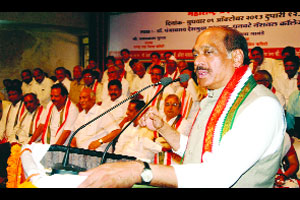 ‘मल्टिलेव्हल पार्किंग प्लाझा’चे दमदार पाऊल ‘मल्टिलेव्हल पार्किंग प्लाझा’चे दमदार पाऊल