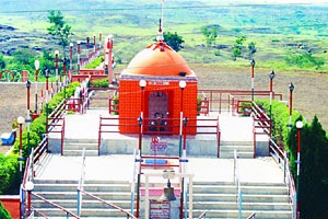 म्हसदीच्या धनदाई मंदिराची विकासाकडे वाटचाल म्हसदीच्या धनदाई मंदिराची विकासाकडे वाटचाल
