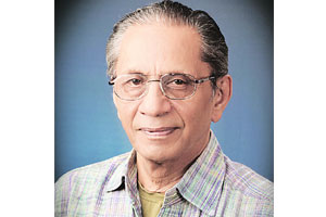डॉ. रविन थत्ते यांना आरोग्य ज्ञानेश्वर पुरस्कार