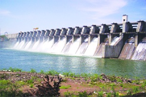 मुंडे, खडसे आणि शिवणकर हेच सिंचन घोटाळ्यास जबाबदार! मुंडे, खडसे आणि शिवणकर हेच सिंचन घोटाळ्यास जबाबदार!