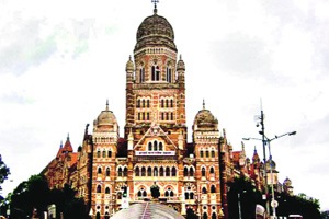 केवळ प्रश्न, उत्तरपत्रिका कोरीच!