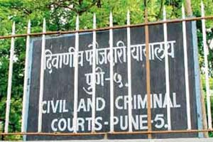 शिवाजीनगर न्यायालयात आरोपीवर चाकूहल्ला