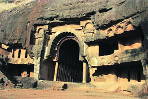 पर्यटनविश्वाची माहिती एका छताखाली पर्यटनविश्वाची माहिती एका छताखाली