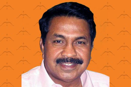 मोहन रावले यांची शिवसेनेतून हकालपट्टी