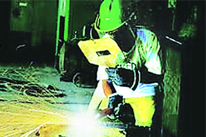 ‘इस्रो’मध्ये प्रशिक्षार्थी इंजिनीअर्सच्या १५ जागा : ‘इस्रो’मध्ये प्रशिक्षार्थी इंजिनीअर्सच्या १५ जागा :