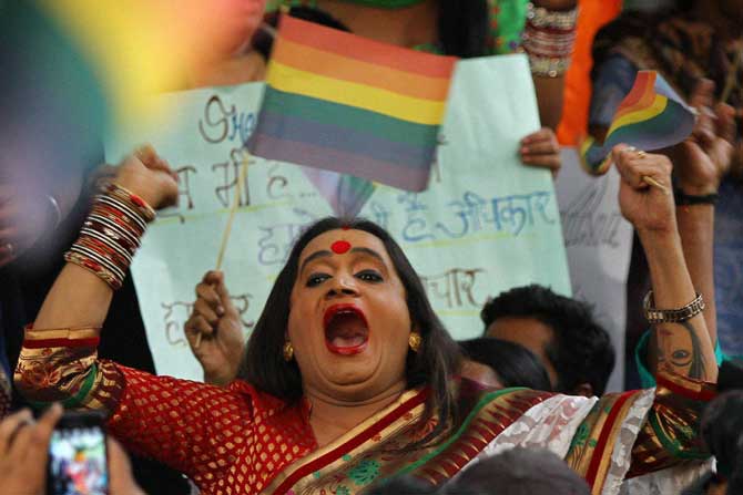 समलैंगिकतेस कायदेशीर मान्यता?