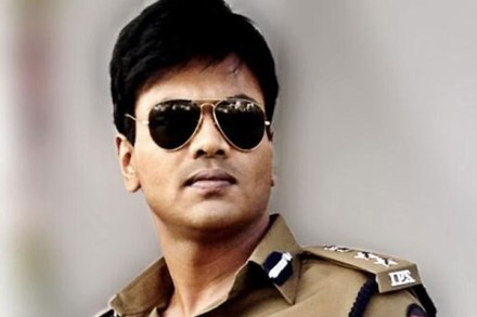 तेलगू अभिनेता मंचू मनोज अपघातात जखमी तेलगू अभिनेता मंचू मनोज अपघातात जखमी