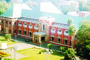 अधिवेशन तोंडावर आल्याने लगबग वाढली
