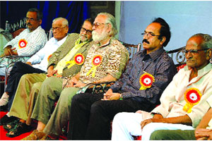 दृकश्राव्य माध्यमाकडे साहित्याच्या दृष्टीने दुर्लक्ष