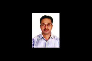 फ्लोरोसिसच्या आजारावर तुळशीच्या पानांचा रामबाण उपाय फ्लोरोसिसच्या आजारावर तुळशीच्या पानांचा रामबाण उपाय