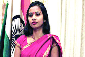 सुनावणीपूर्व प्रक्रियेतून देवयानी खोब्रागडे यांना माफी मिळण्याचे संकेत सुनावणीपूर्व प्रक्रियेतून देवयानी खोब्रागडे यांना माफी मिळण्याचे संकेत