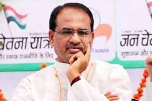 काँग्रेस आघाडीने महाराष्ट्र रसातळाला नेला काँग्रेस आघाडीने महाराष्ट्र रसातळाला नेला