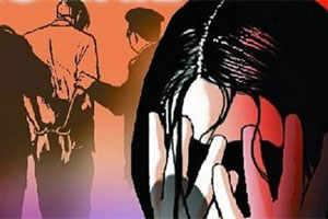 कोलकाता सामूहिक बलात्कारप्रकरणी मुलीच्या वडिलांवरच पोलिसांचा दबाव