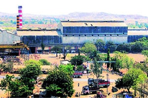 शिरपूर शेतकरी साखर कारखाना बंद पडण्यामागे राजकीय षडयंत्र