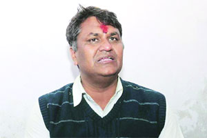 दिल्लीत ‘आप’ च्या आमदाराचे बंड? दिल्लीत ‘आप’ च्या आमदाराचे बंड?