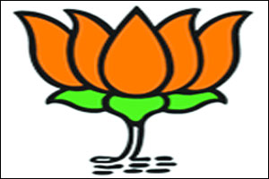 नाशिकमध्ये ‘बिघाडी’साठी भाजपची सध्या ‘सबुरी’ नाशिकमध्ये ‘बिघाडी’साठी भाजपची सध्या ‘सबुरी’