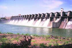 १५ प्रकल्पांमध्ये गैरव्यवहार; ५ प्रकल्प फसवणुकीचे